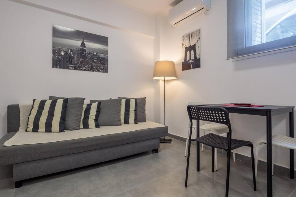 Hilton Area Brand New Comfortable Apartment Athen Eksteriør bilde
