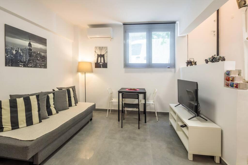 Hilton Area Brand New Comfortable Apartment Athen Eksteriør bilde